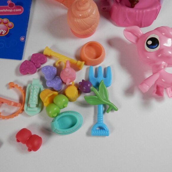 Littlest Pet Shop Accessory Small Lot Sandbox Treats  Bowls LPS MIni Cat Diner - Picture 3 of 7